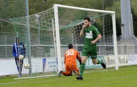 Laissé absolument seul face au pauvre Fabio Monteiro, Astrit Hyseni inscrit le 1-0 pour Yverdon.