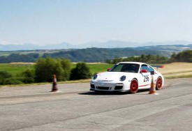 Didier Pfister, de Cheseaux-Noréaz, au volant de sa Porsche 997.