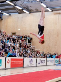 Avec un salto tendu vrillé en fin de programme, Justin Delay a reconquis le sacre national au sol. ©David Piot