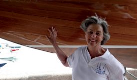 Françoise Copponex perpétue la mémoire de son père, génial architecte naval. ©Christiane Baudraz