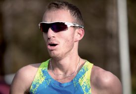 Ci-contre, le vainqueur du 10 km des hommes, le Français Justin Bournier. ©Champi