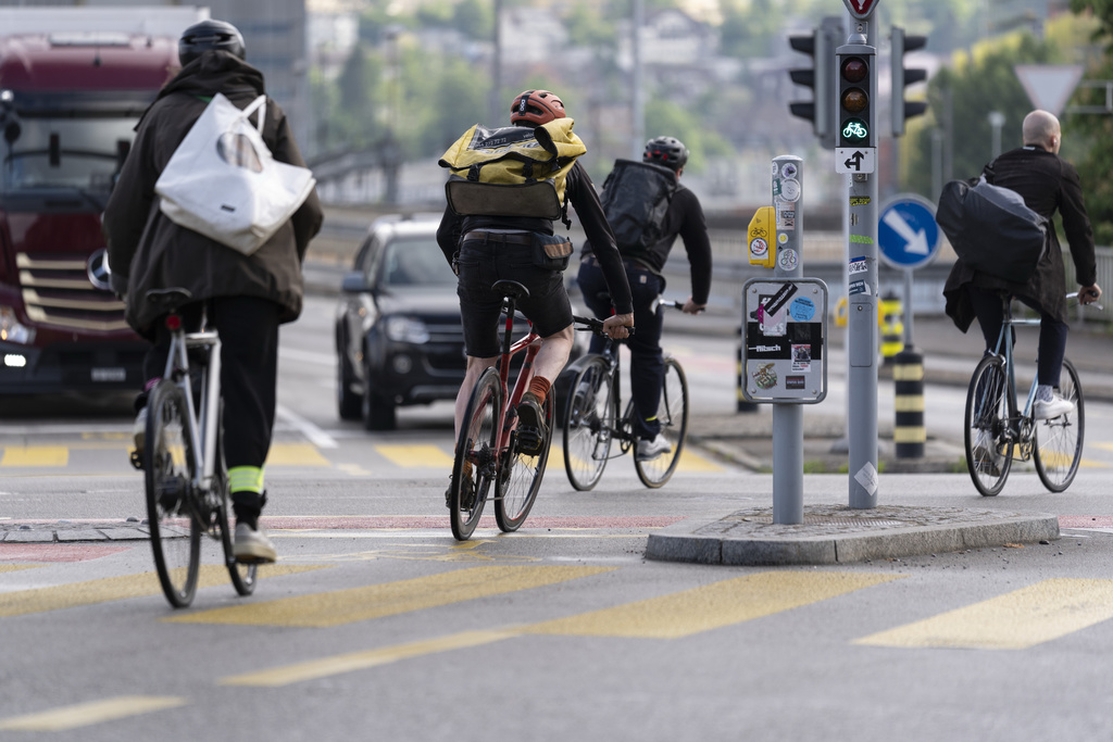 Des tours de Terre à vélo
