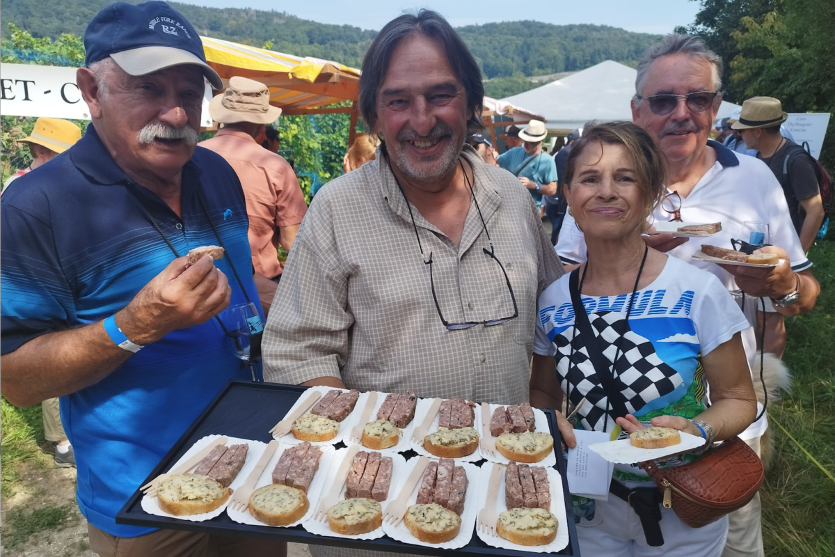 Marche, bois et mange!