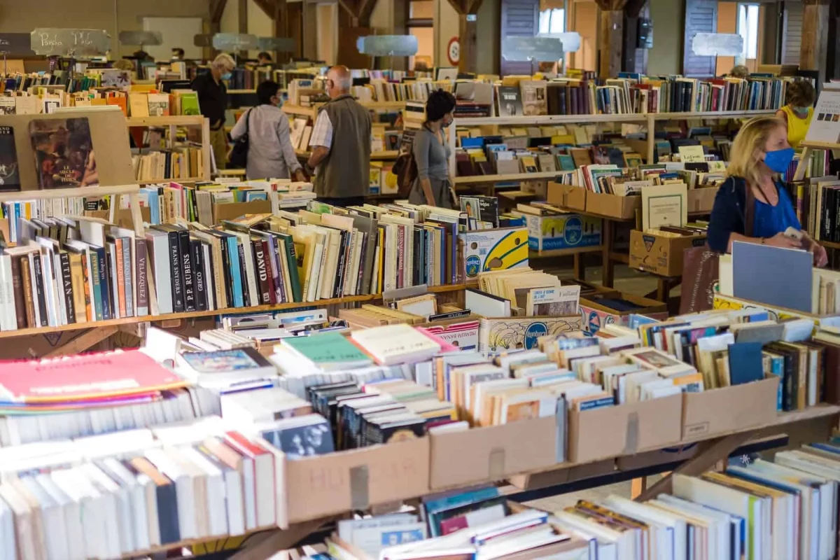 Aller de livre en livre