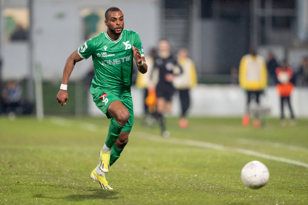 Komano premier buteur