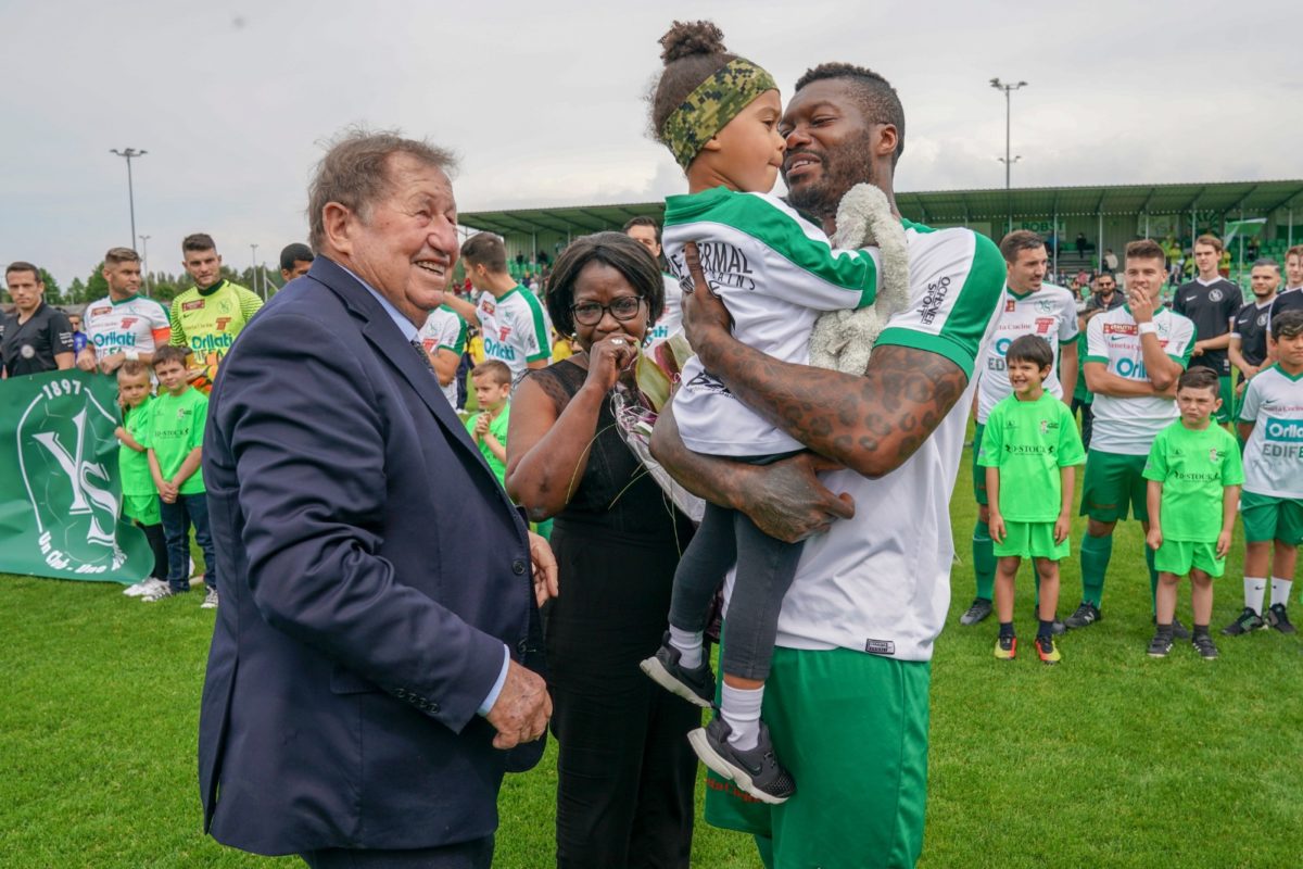 La double surprise à Djibril Cissé