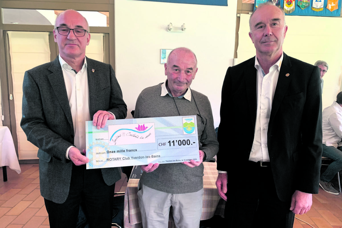 Un très beau chèque de la part du Rotary Yverdon pour encourager les Cartons du Cœur