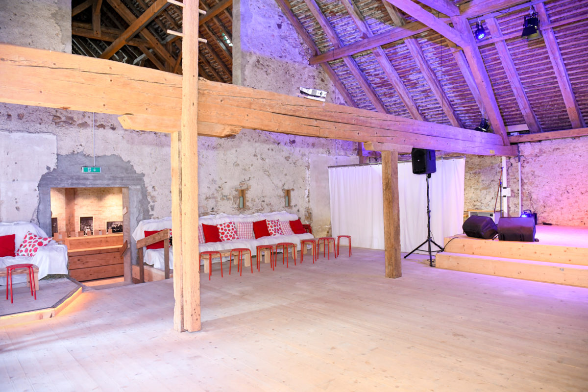Une grange en fête