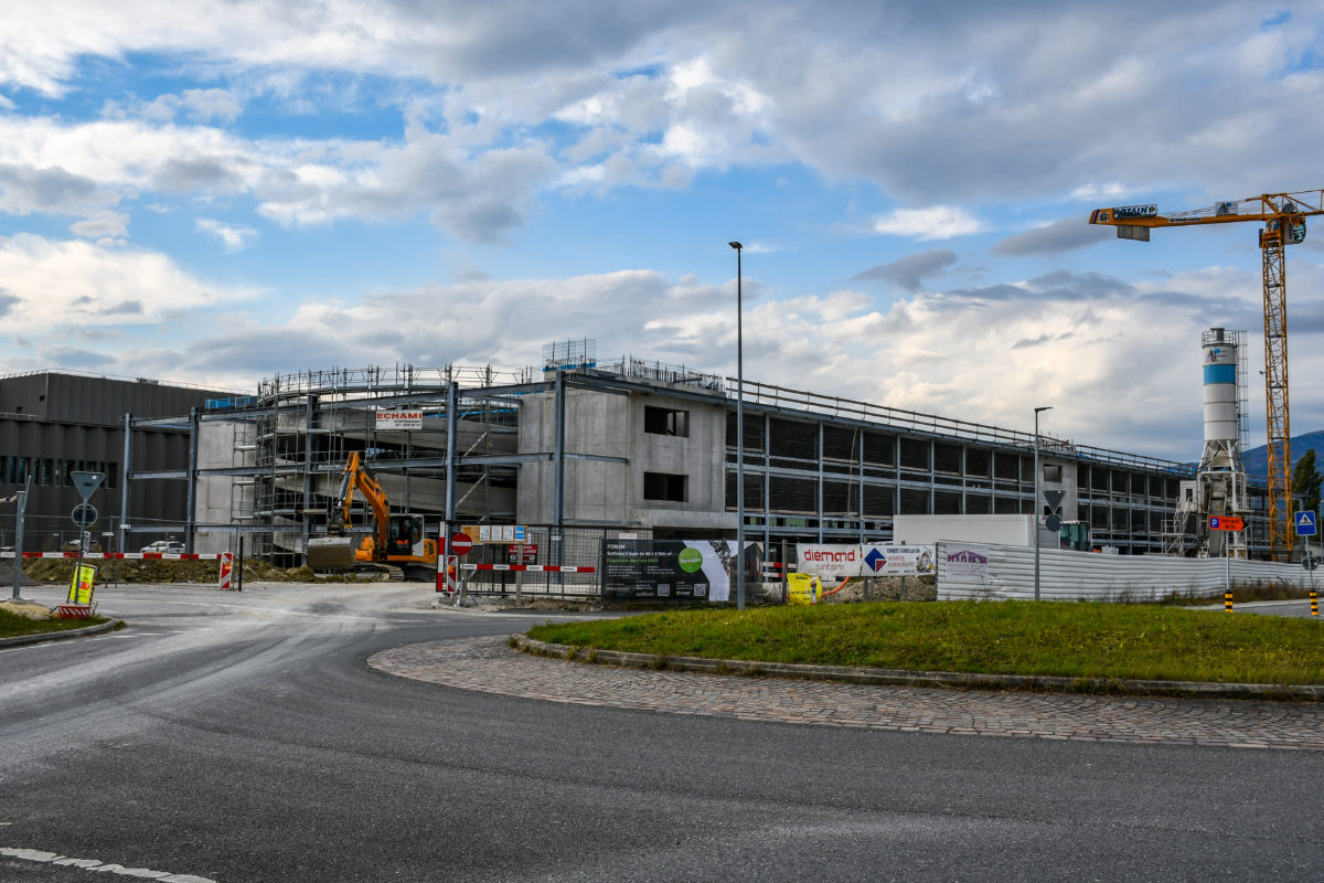 Le chantier du parking d’Y-Parc reprend