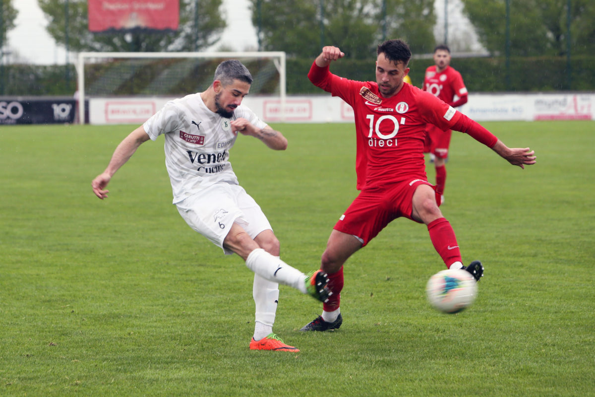 YS va chercher un point frustrant au Grünfeld de Rapperswil