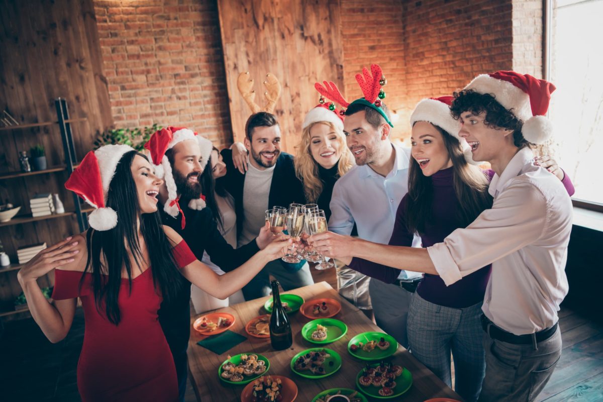 Les entreprises passent aussi au virtuel pour le repas de Noël